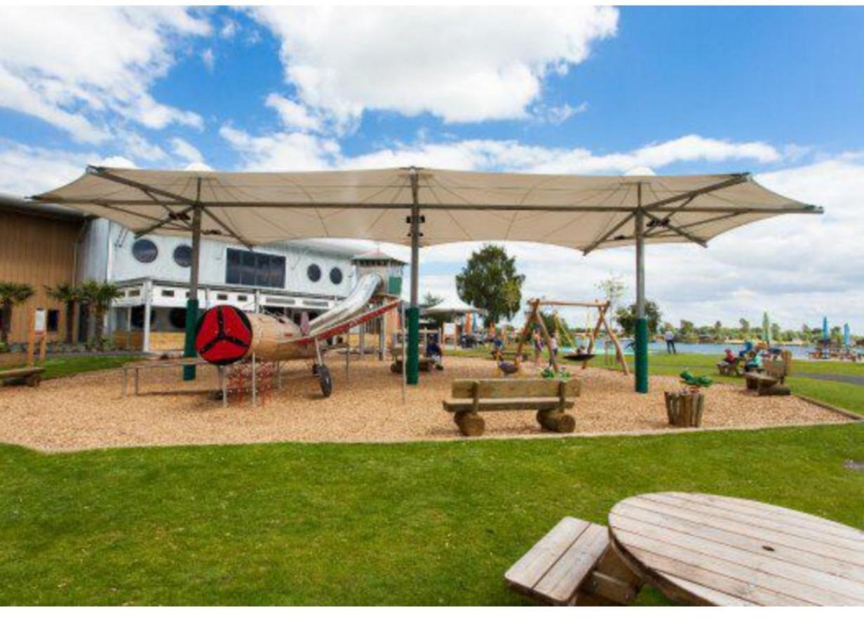 Tattershall Luxury Hot Tub Caravan Eksteriør bilde